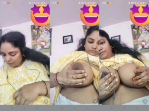 Desi BBW Bhabhi Shows Boobs